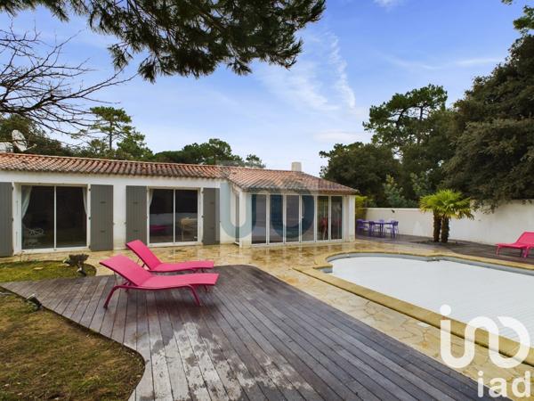 Maison traditionnelle 5 pièces de 134 m² à La Couarde-sur-Mer (17670)