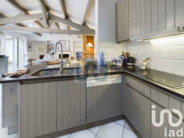 Maison traditionnelle 5 pièces de 134 m² à La Couarde-sur-Mer (17670)