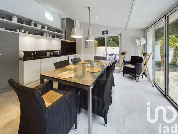 Maison traditionnelle 5 pièces de 134 m² à La Couarde-sur-Mer (17670)