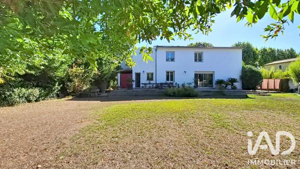 Maison à vendre 13 pièces 275 m² Avignon