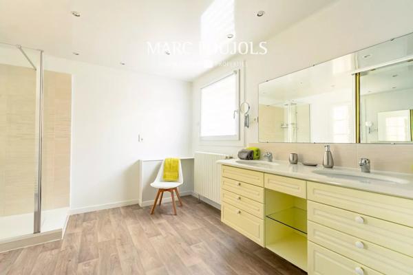 Maison rénovée avec jardin paisible