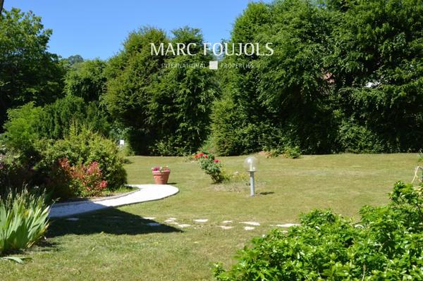 Maison rénovée avec jardin paisible