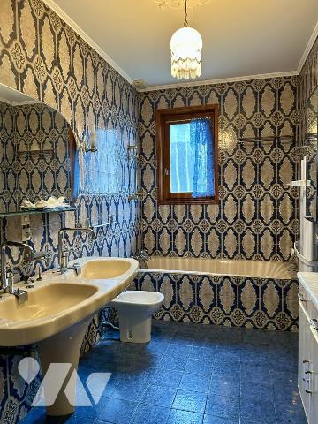 Maison de 126 m² + appartement de 48m2  - Terrain 586 m²