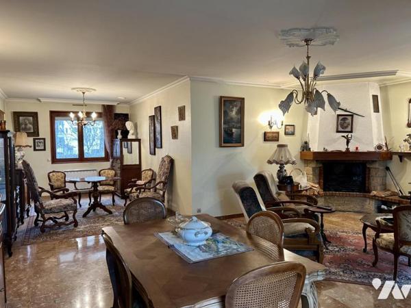 Maison de 126 m² + appartement de 48m2  - Terrain 586 m²