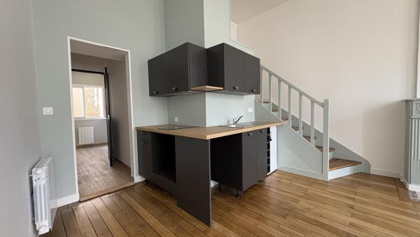 Studio
                                                                                                                                                                                                                                                                                                                        1 pièce(s)                                                                                                                                                                                                                                                                                                                              32.49  m²