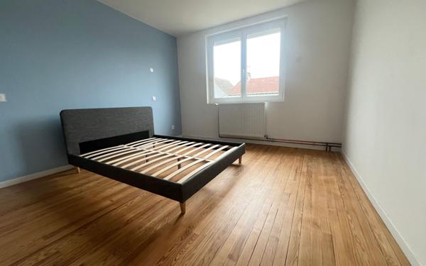 Maison à louer    5 pièces • 136 m2 Juillan