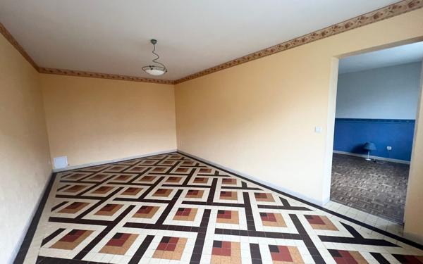 Maison à louer    5 pièces • 136 m2 Juillan