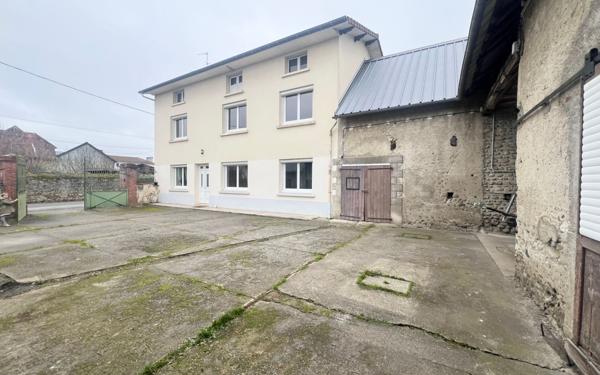 Maison à louer    5 pièces • 136 m2 Juillan