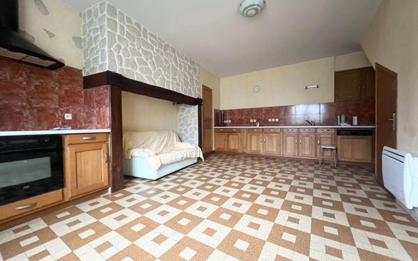 Maison à louer    5 pièces • 136 m2 Juillan