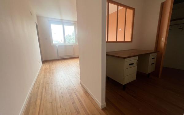 Maison à louer    5 pièces • 136 m2 Juillan