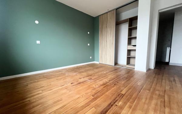 Maison à louer    5 pièces • 136 m2 Juillan