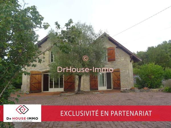 Maison à vendre 10 pièces de 240 m²