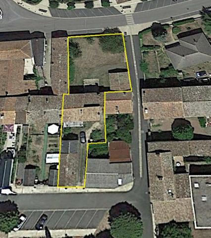 ENSEMBLE IMMOBILIER CENTRE BOURG, POSSIBILITÉS DE 3 LOGEMENTS !!