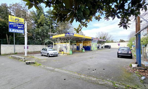 Local commercial de 851 m²