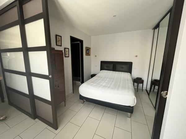 Immeuble à vendre 213 000 € La Rochefoucauld 268 m² DPE D