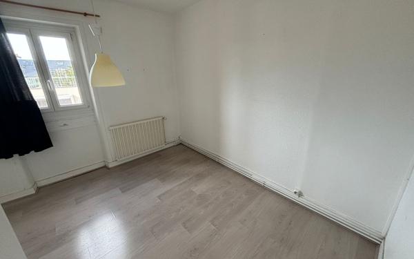 Appartement à vendre    3 pièces • 65,76 m2 Poitiers