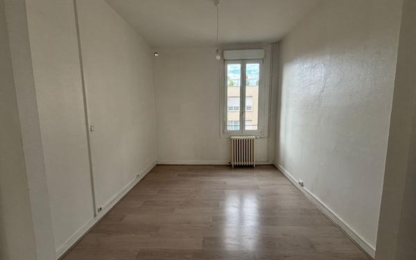 Appartement à vendre    3 pièces • 65,76 m2 Poitiers