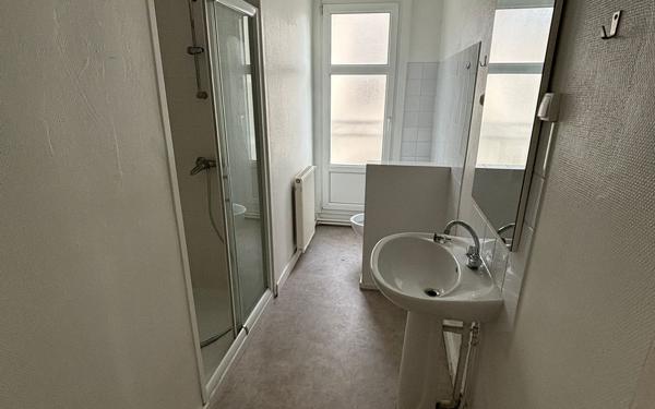 Appartement à vendre    3 pièces • 65,76 m2 Poitiers