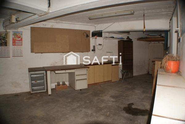 MAISON 5 CHAMBRES GARAGE, BALCON ET COUR DIVISIBLE