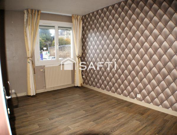 MAISON 5 CHAMBRES GARAGE, BALCON ET COUR DIVISIBLE