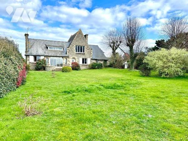 Maison / vue mer / Saint Briac / emplacement exceptionnel

Syste&#768;me de vente interactive...