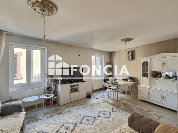 À vendre Immeuble 174 m² - Le Chambon-feugerolles 42500