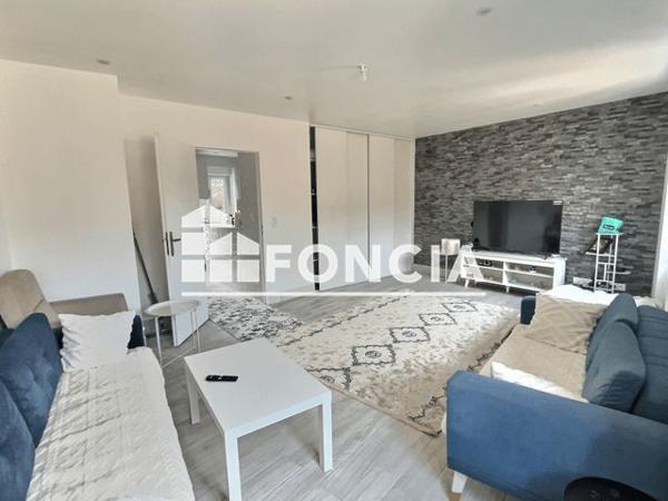 À vendre Immeuble 174 m² - Le Chambon-feugerolles 42500