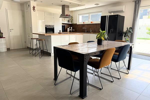 Maison contemporaine 145 m² avec piscine