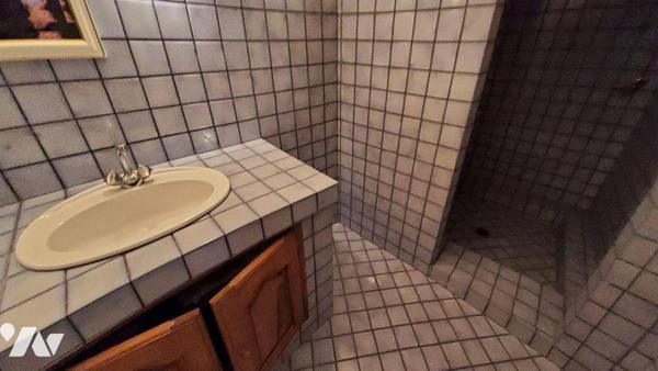 A VENDRE COLLOBRIERES (VAR) - 83610 - MAISON DE VILLAGE 128 M2 COMPOSEE DE 3 APPARTEMENTS + CAV...