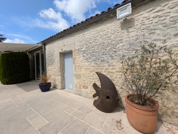 Maison  10 pièce(s)  5 chambre(s)  281 m²