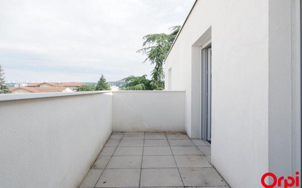 Appartement à louer    1 pièce •  Vaulx-en-Velin