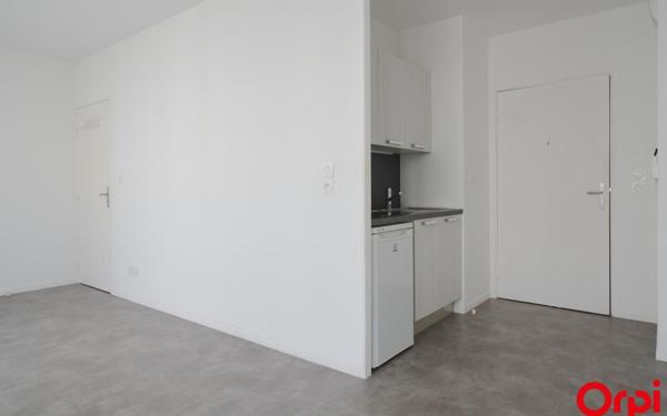 Appartement à louer    1 pièce •  Vaulx-en-Velin