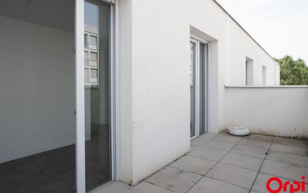 Appartement à louer    1 pièce •  Vaulx-en-Velin