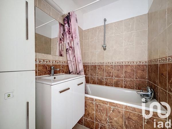 Appartement à vendre 4 pièces 69 m² Évry-Courcouronnes