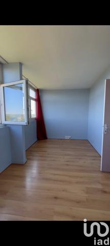 Appartement à vendre 4 pièces 69 m² Évry-Courcouronnes