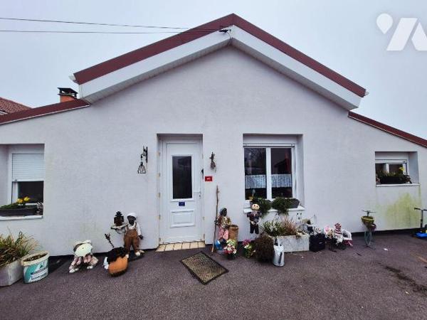 Uniquement chez votre Notaire !

Plain pied au centre ville de Merville, vous pourrez profite...