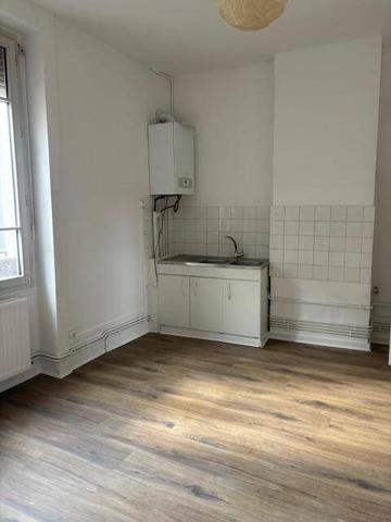 F2 PROCHE CENTRE VILLE