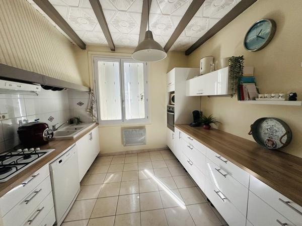 Appartement à vendre 155 800 € Lunel 3 p 78 m² DPE C