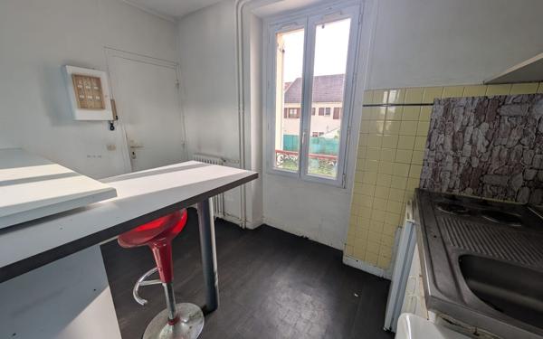 Immeuble à vendre    10 pièces • 162 m2 Ris-Orangis