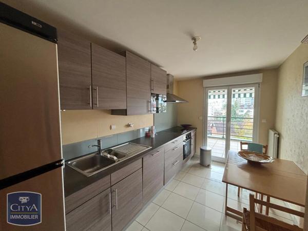 Appartement à louer 5 pièces 99.88m²