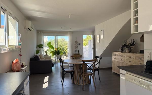 Maison à vendre    3 pièces •  Sainte-Marie