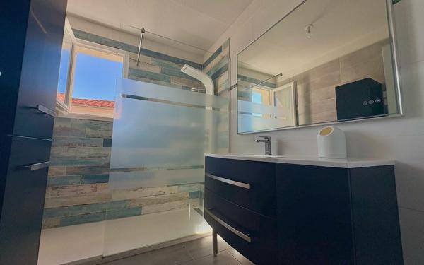 Maison à vendre    3 pièces •  Sainte-Marie