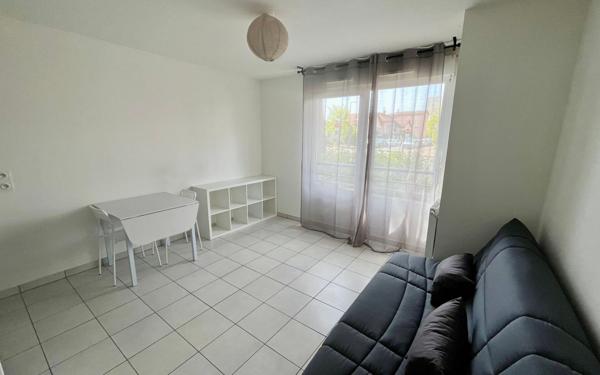 Appartement à louer    1 pièce • 23,75 m2 Vénissieux
