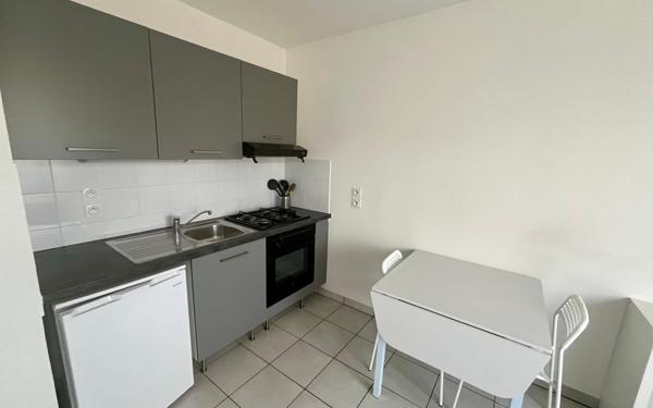 Appartement à louer    1 pièce • 23,75 m2 Vénissieux