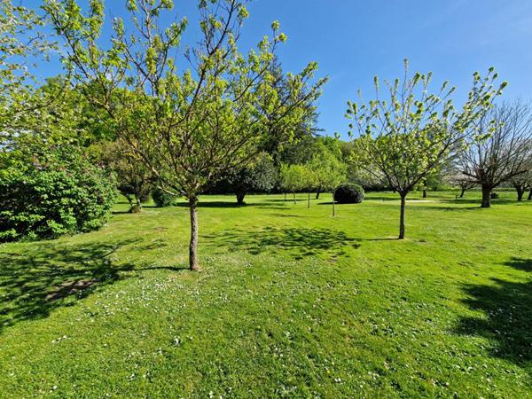 Maison Fleure 6 pièce(s) 230 m2