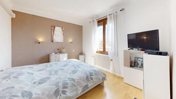 Bel appartement T3 de 73 m² avec cave, garage et balcon