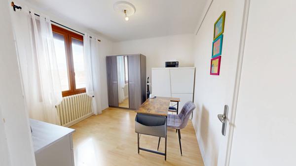 Bel appartement T3 de 73 m² avec cave, garage et balcon