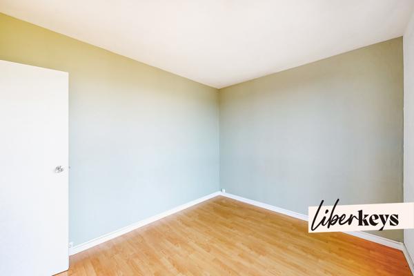 3 pièces lumineux 56 m² – Parking, cave – 4ᵉ étage avec ascenseur – Métro ligne 7