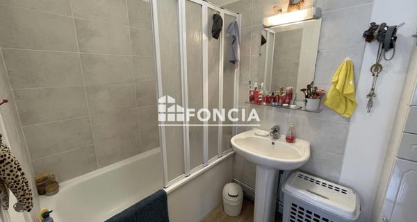 Location Appartement 2 pièces 42.35 m² - Hérouville-saint-clair 14200