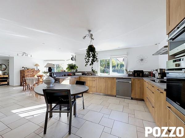 Maison Bricquebec En Cotentin 6 pièce(s) 205.5 m2 - Quettetot - très bon état - lumineux - vie de plain pied BRICQUEBEC-EN-COTENTIN